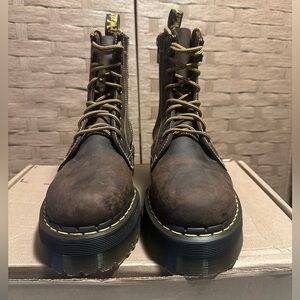 Dr Marten Jadon Arc Crazy Horse Platform Boot Men’s 10 Women’s 11